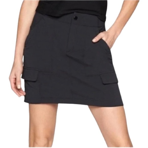 Athleta Pants - Women's 6 Athleta Black Trekkie Skort Skirt Breathable Drawstring Cargo